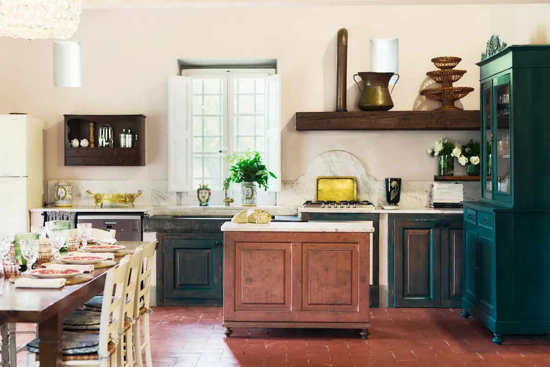Villa Niccolai interior styling location