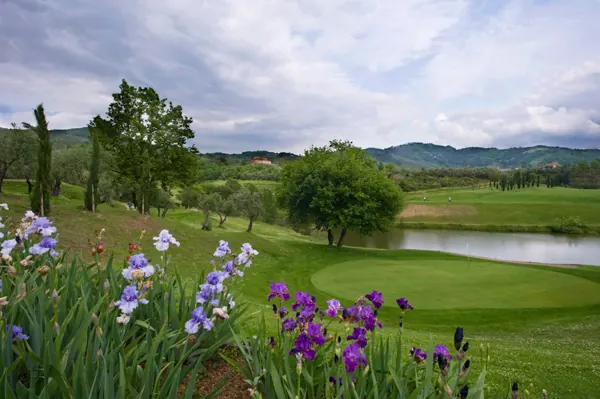 Golf course in the Tuscan hills